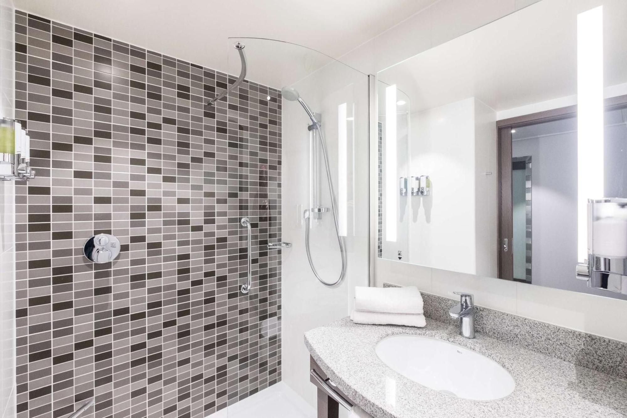 Hampton By Hilton Aberdeen Airport Dyce Eksteriør billede