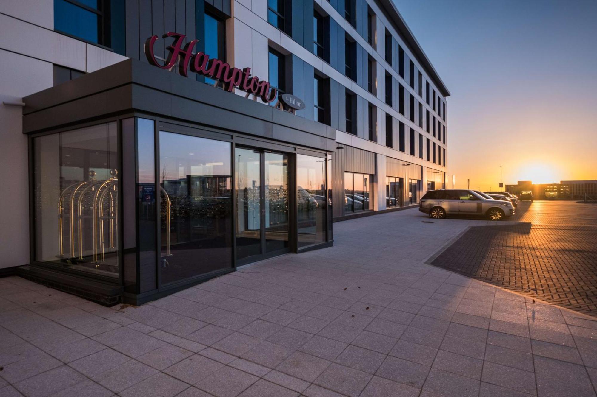 Hampton By Hilton Aberdeen Airport Dyce Eksteriør billede